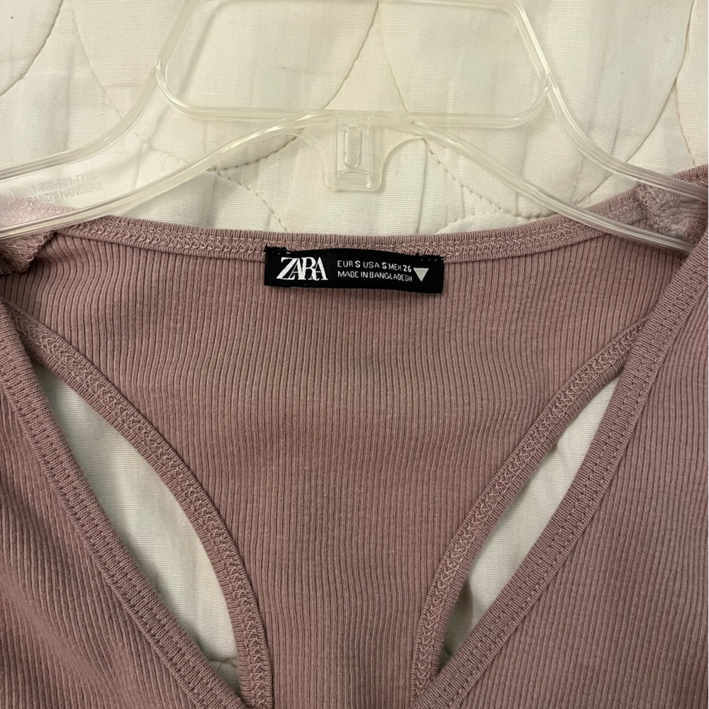 ZARA “dusky mauve” cropped razorback v neck tank top - Picture 2 of 3